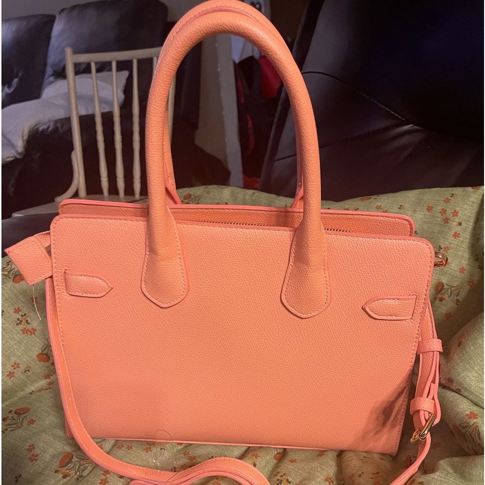 Very cute bright peach purse